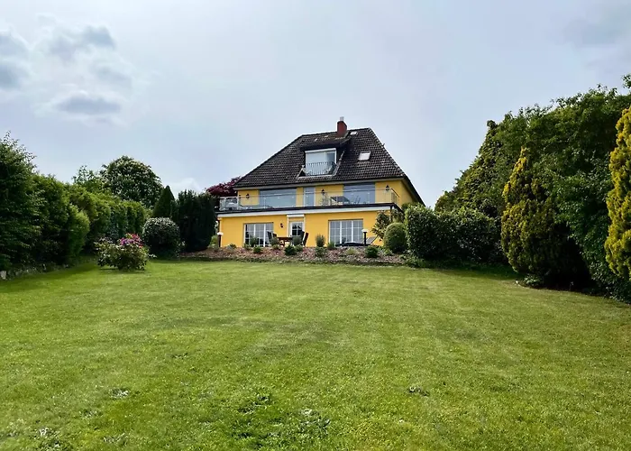 Traumhafter Seeblick Mit Grosser Terrasse