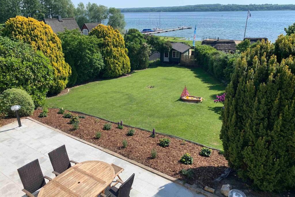 Traumhafter Seeblick Mit Grosser Terrasse